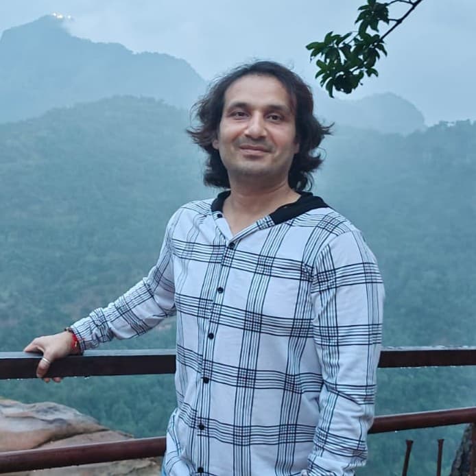Pradeep Shrivastava - Co-Founder & Senior Trainer